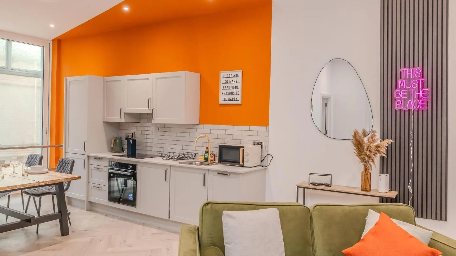 Stylish 3-Bedroom Flat Near Brighton Beach And Iconic Lanes Apartamento
