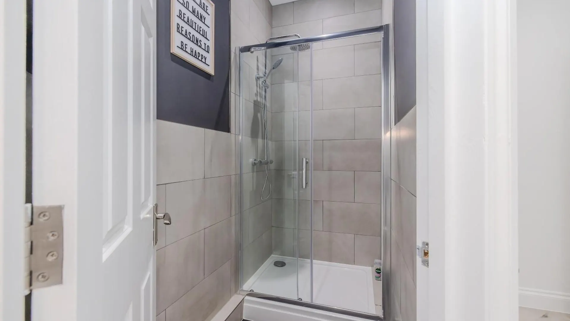 Stylish 3-Bedroom Flat Near Brighton Beach And Iconic Lanes Reino Unido