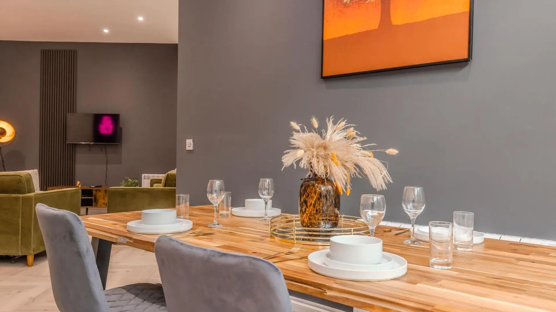 Stylish 3-Bedroom Flat Near Brighton Beach And Iconic Lanes
